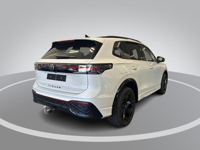 Volkswagen TIGUAN 1.5 eHybrid 272pk DSG R-Line Edition · Panoramadak · Harman Kardon · Wegklapbare Trekhaak · Leder · 360 Camera · Stoelventilatie · Massage · 20'' Inch · Garantie t/m 03-08-2030 of 100.000km
