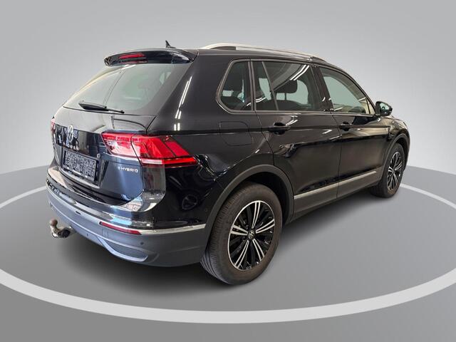 Volkswagen TIGUAN 1.4 TSI 245pk DSG eHybrid Life Business · Camera · P-Sensoren · Wegklapbare Trekhaak · Dodehoek Detectie · 18'' Inch ·