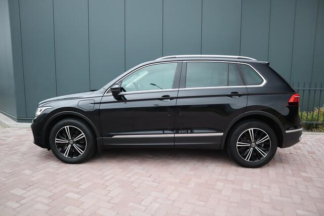 Volkswagen TIGUAN 1.4 TSI eHybrid R-Line Business+ Comfort stoelen met Masage Uitklapbare Trekhaak Etc. Etc.