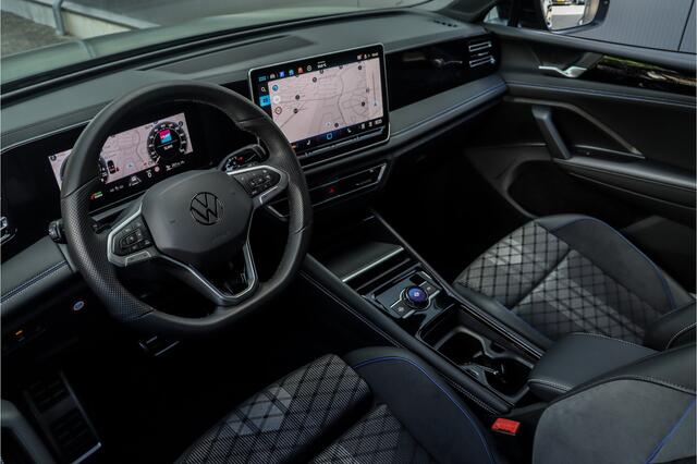 Volkswagen TIGUAN 1.5 eHybrid R-Line | Trekhaak | 360 Camera | 20 Inch | Cipressino Grün |