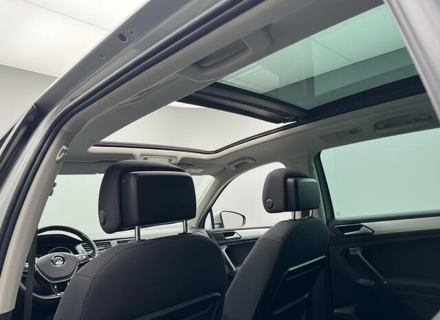 Volkswagen TIGUAN 1.4 TSI 150PK ACT DSG HIGHLINE PANO/TREKHAAK/CARPLAY