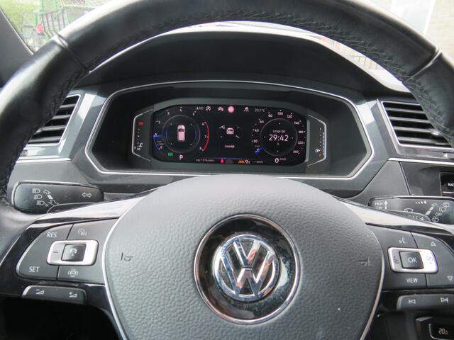 Volkswagen TIGUAN 1.5 TSI 150Pk DSG Highline Bns R-Line * Rijklaarprijs incl. garantie * Pano-Dak * Camera * Led * Electr. A-Klep * Keyless *