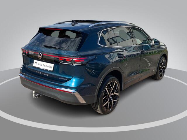 Volkswagen TIGUAN 1.5eTSI 150kW/204PK Elegance DSG · Panoramadak · Trekhaak · 360°Camera + Parkeersensoren · Garantie t/m 01-10-2030 of 100000km.