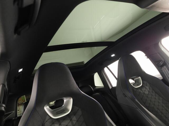 Volkswagen TIGUAN 1.5 eHybrid R-Line Edition 204PK | Automaat (DSG) | Black Style | Panoramadak | 20 Inch