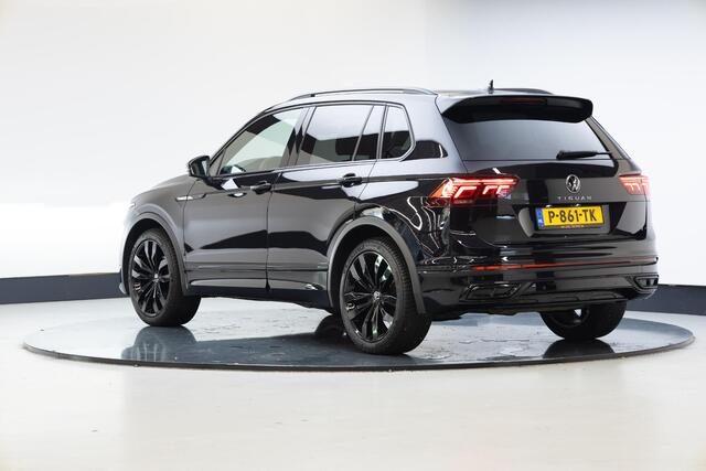 Volkswagen TIGUAN 1.5 TSI R-Line Business+ | Panorama dak | Trekhaak |
