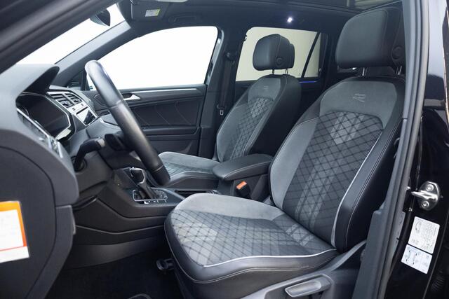 Volkswagen TIGUAN 1.5 TSI R-Line Business+ | Panorama dak | Trekhaak |