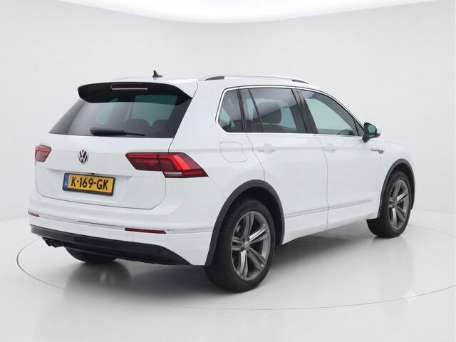 Volkswagen TIGUAN 2.0 TSI 4Motion Highline | R-Line | Panoramadak | Stoelverwarming | Adaptive Cruise Control |