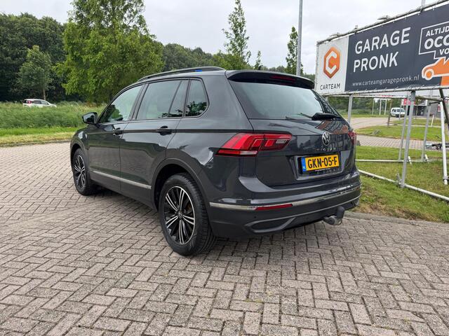 Volkswagen TIGUAN 1.5 TSI CAMERA/TREKHAAK/CARPLAY/STUURVERW