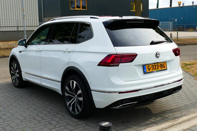 Volkswagen TIGUAN Allspace 1.5 TSI Highline Business R-Line 7-Pers. Panodak, 360 Camera, 20"LMV, StoelVerw, Haak 1800kg
