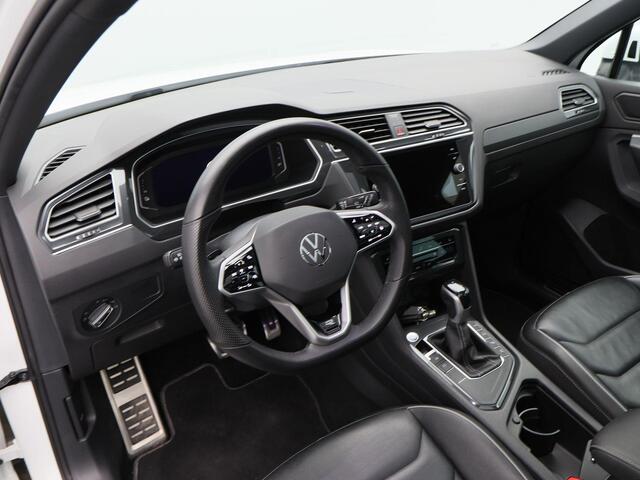 Volkswagen TIGUAN 1.4 TSi 245 Pk eHybrid R-Line Business+ | Stoelverwarming | Panoramadak | Adaptive Cruise | IQ Light | 360 Camera | CarPlay | 19 Inch | 53.647 Km !!