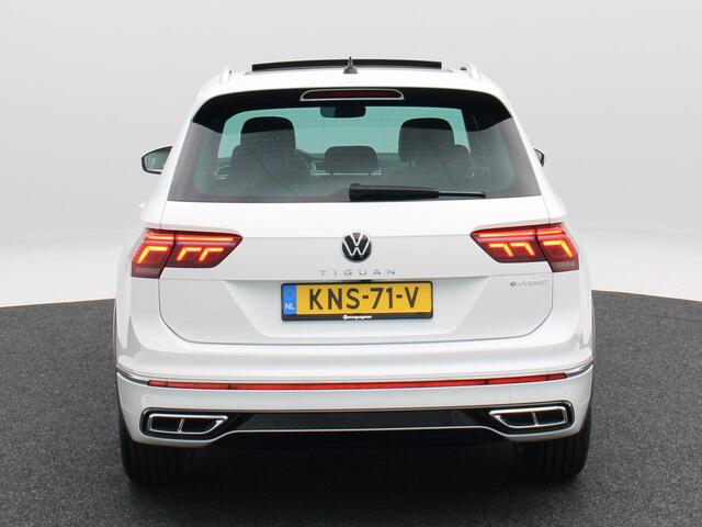 Volkswagen TIGUAN 1.4 TSi 245 Pk eHybrid R-Line Business+ | Stoelverwarming | Panoramadak | Adaptive Cruise | IQ Light | 360 Camera | CarPlay | 19 Inch | 53.647 Km !!