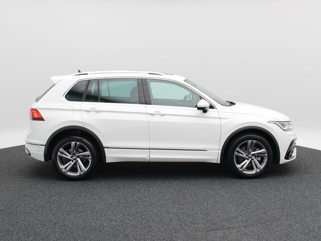 Volkswagen TIGUAN 1.4 TSi 245 Pk eHybrid R-Line Business+ | Stoelverwarming | Panoramadak | Adaptive Cruise | IQ Light | 360 Camera | CarPlay | 19 Inch | 53.647 Km !!