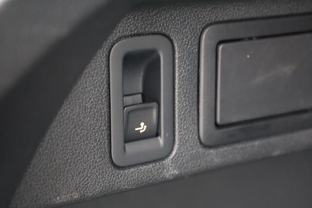 Volkswagen TIGUAN 1.5 TSI Elegance 150PK / 110kW DSG, NL auto, 1e eigenaar nieuw door ons geleverd, wegklapbare trekhaak, digital cockpit pro, Assistentie pakket (adaptieve cruise control (ACC), dodehoekdetectie (Side Assist)), LED Matrix (IQ.Lights), Winter pakket (verwar