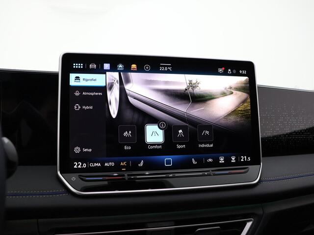 Volkswagen TIGUAN 1.5 eHybrid 272pk DSG R-Line Edition · Panoramadak · Inklap. Trekhaak · 360 Camera · Matrix LED · Massagefunctie · Dodehoeksensor · Garantie t/m 27-10-2029 of 100.000km