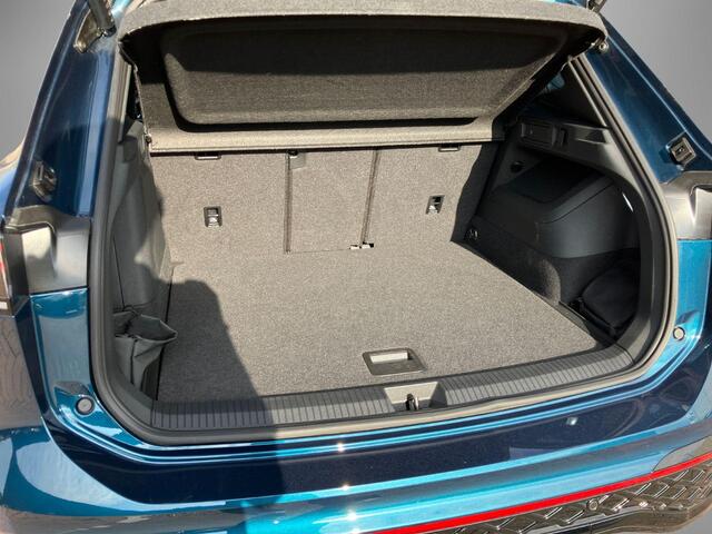 Volkswagen TIGUAN 1.5 eHybrid 150KW/204PK R-Line Blackstyle · Panoramadak · Trekhaak · Apple/Android Car Play · 360° Camera · Garantie t/m 14-10-2030 of 100000km.