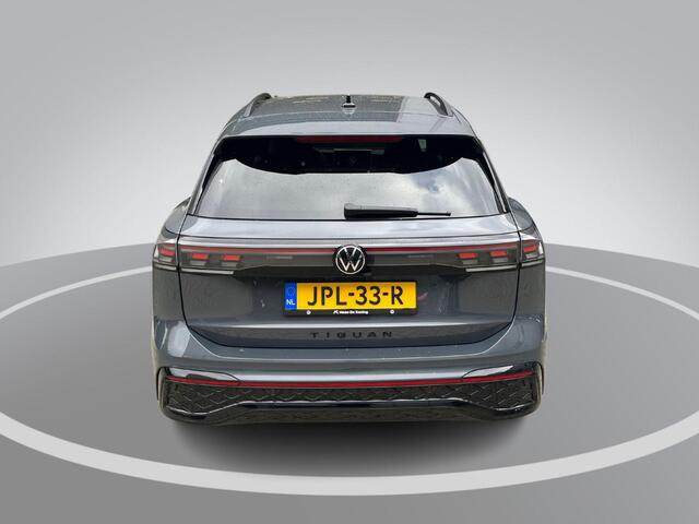 Volkswagen TIGUAN 1.5 eTSI 150pk DSG R-Line Edition · 360 Camera · Apple/Android Car Play · Sfeerverlichting · Massage · Black Style · 20'' Inch ·