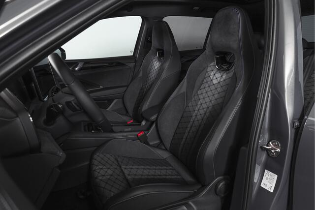 Volkswagen TIGUAN 1.5 eHybrid R-Line Edition 272 PK | Black Style | 15 inch Navi | Elek. Trekhaak | IQ Light | S/K-Panodak | Dig. Cockpit | Adapt. Cruise | Stoel-+Stuurverw. | 360 Camera | NAV + App. Connect | ECC | Elek. Klep | LM 20" | 4535