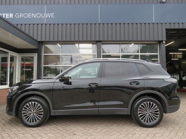 Volkswagen TIGUAN 1.5 eHybrid 204pk LIFE ED. / Trekhaak / IQ Light / Elec.achterklep / Stuurenstoelverw. / FABRIEKS garantie