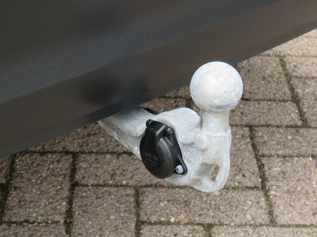 Volkswagen TIGUAN 1.5 eTsi GOAL DSG-aut. / Trekhaak / IQ Light / 360 Camera / FABRIEKS garantie