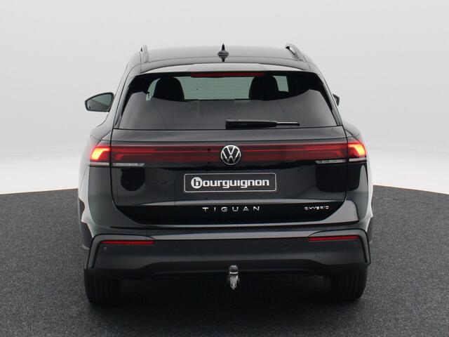 Volkswagen TIGUAN Limited Edition 1.5 eHybrid 204 PK | Trekhaak | Navigatie | Adaptieve Cruise Control | Adaptief Onderstel |