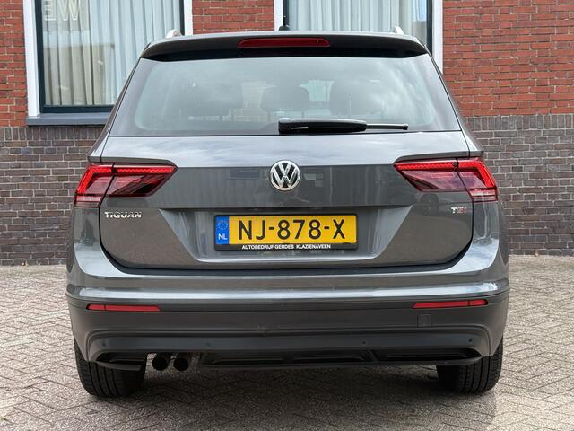 Volkswagen TIGUAN 1.4 TSI ACT Connected Series | AUTOMAAT | 1e EIG. | PANO | TREKHAAK | NAVI | MASSAGE |