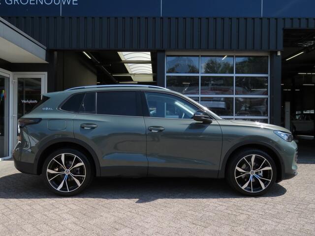 Volkswagen TIGUAN 1.5 eTSI GOAL Edition / 20 Inch / Trekhaak wegklap. / 360 camera / IQ Light / FABRIEKS garantie