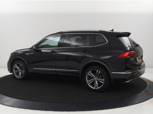 Volkswagen TIGUAN Allspace 1.5 TSI Comfortline Business R-Line 7p. | Adaptive cruise | Virtual Dashboard | Carplay | Sfeerverlichting | Full LED | Climate control | Camera | Park assist | Navigatie |