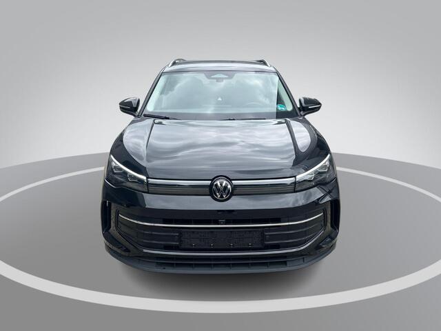 Volkswagen TIGUAN 1.5 eTSI 130pk DSG Life Edition · 360 Camera · Inklap. Trekhaak · Apple/Android Car Play · Dodehoeksensor · Stuur- & Stoelverwarming · Parkeerassistent · Garantie t/m 01-09-2027