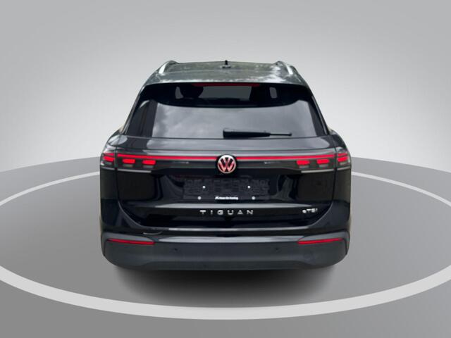 Volkswagen TIGUAN 1.5 eTSI 130pk DSG Life Edition · 360 Camera · Inklap. Trekhaak · Apple/Android Car Play · Dodehoeksensor · Stuur- & Stoelverwarming · Parkeerassistent · Garantie t/m 01-09-2027
