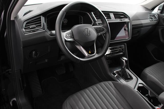 Volkswagen TIGUAN Allspace 1.5 TSI 150pk DSG Life 7p. Navigatie Climate Control Trekhaak afneembaar Elektrische bedienbare achterklep Adaptieve Cruise Control Extra Getint Glas