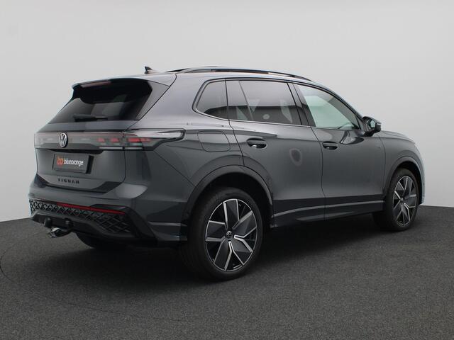 Volkswagen TIGUAN 1.5 eHybrid R-Line Edition 272PK DSG Panoramadak, Trekhaak, 360gr. Camera, Black Style, 20" LM Velgen, Head-Up Display, Harman Kardon Audio, Elektr. Achterklep