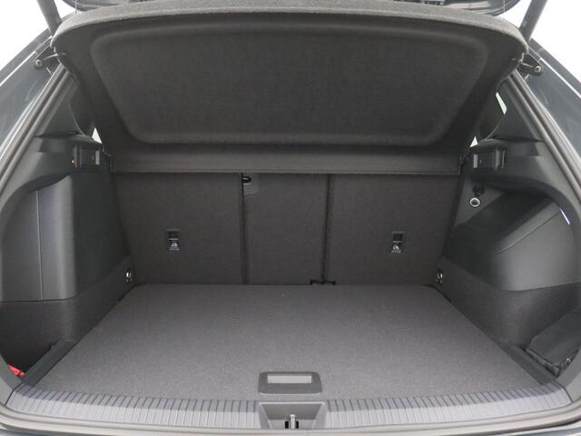 Volkswagen TIGUAN 1.5 eHybrid R-Line Edition 272PK DSG Panoramadak, Trekhaak, 360gr. Camera, Black Style, 20" LM Velgen, Head-Up Display, Harman Kardon Audio, Elektr. Achterklep