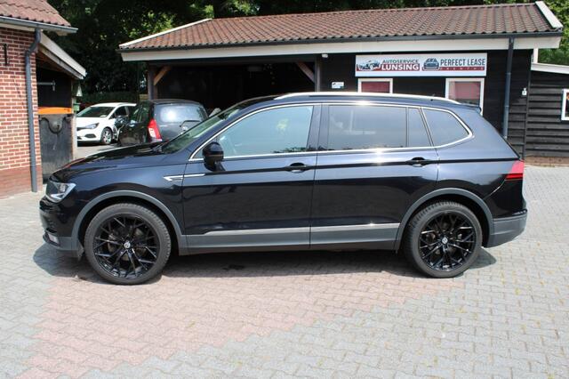 Volkswagen TIGUAN 1.4 TSI Comfort line Business 7 Persoons - Navi trekhaak carplay