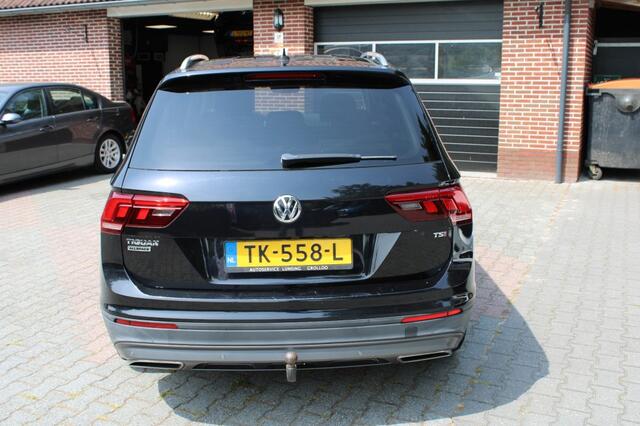 Volkswagen TIGUAN 1.4 TSI Comfort line Business 7 Persoons - Navi trekhaak carplay