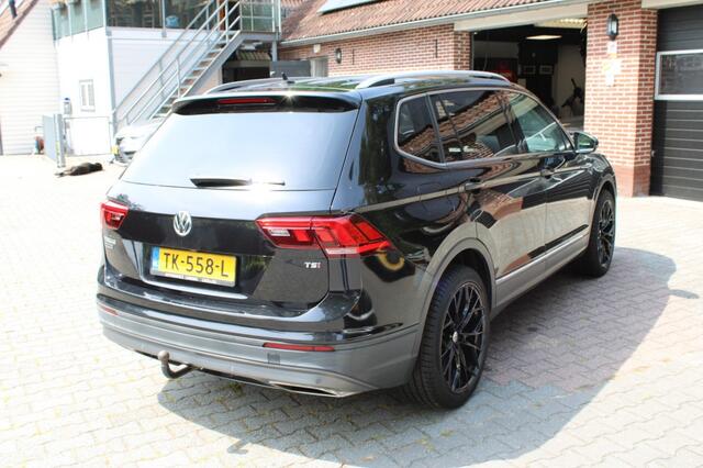 Volkswagen TIGUAN 1.4 TSI Comfort line Business 7 Persoons - Navi trekhaak carplay