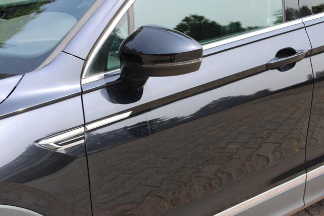 Volkswagen TIGUAN 1.4 TSI Comfort line Business 7 Persoons - Navi trekhaak carplay