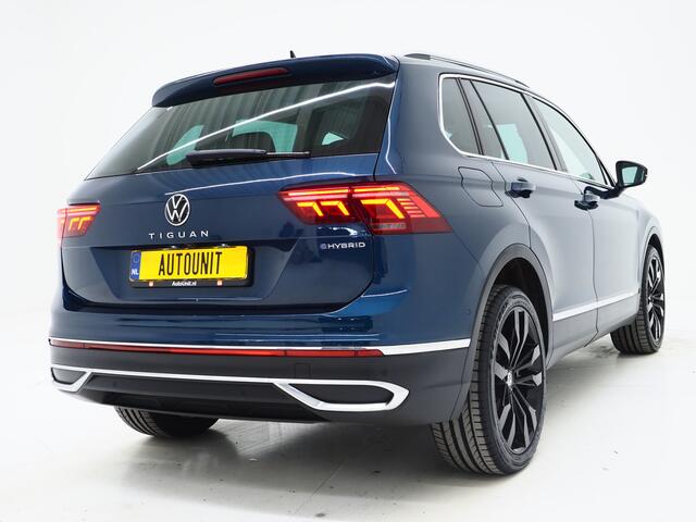 Volkswagen TIGUAN 1.4 TSI eHybrid Elegance | Panoramadak | Trekhaak | Massage | 360 | Sfeerlicht | Dodehoek | Matrix | Carplay