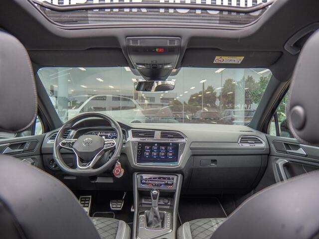 Volkswagen TIGUAN 1.4 TSI eHybrid R-Line Business+ | IQ-Light | Pano | Eerste eigenaar