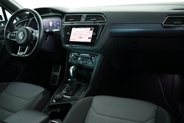 Volkswagen TIGUAN 2.0 TSI 4Motion R-Line Panorama / Opendak / ACC / Navigatie / Lane / Frontassist