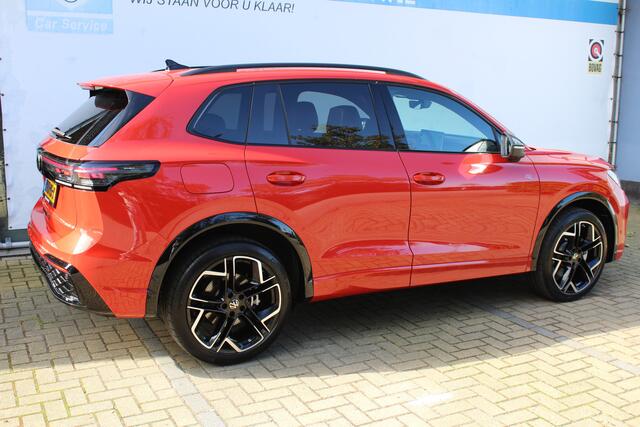 Volkswagen TIGUAN 1.5 eHybrid R-Line Edition | Incl. 12 maanden Garantie | Panorama dak | Elektrisch wegklapbare trekhaak | Massage stoelen | Elektrisch verstelbare stoelen met memory | Head-Up Display | Stoelverwarming/ventilatie | 360° Camera | Harman/Kardon Audiosysteem