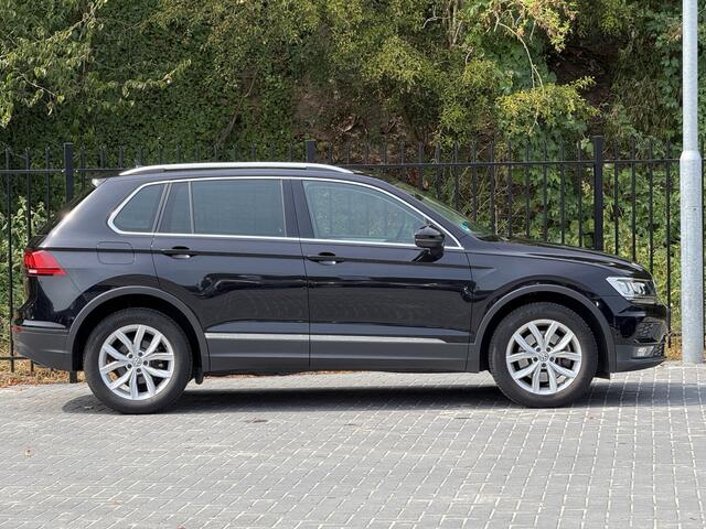 Volkswagen TIGUAN 2.0 TSI 4Motion Highline Business R | Trekhaak | Camera | Stoel & stuurverwarming
