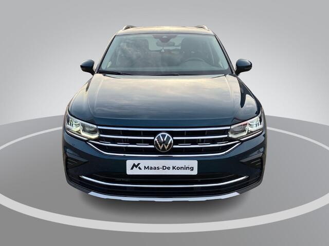 Volkswagen TIGUAN 1.5TSI 110KW/150PK DSG Elegance Panoramadak · Trekhaak · Camera + Parkeersensoren ·