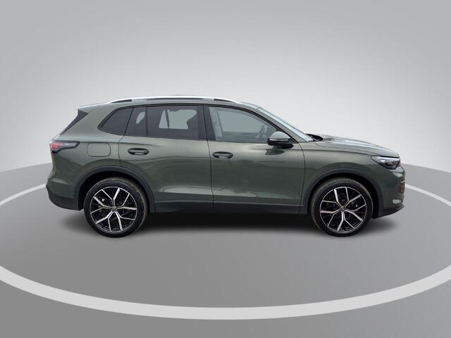 Volkswagen TIGUAN 1.5 eHybrid 150KW/204pk DSG Life Edition Panoramadak · Trekhaak · 360°Camera + Parkeersensoren · Garantie t/m 23-07-2028 of 100000KM
