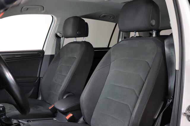 Volkswagen TIGUAN Allspace 2.0 TSI 4Motion Highline 7-Persoons Trekhaak, 360Camera, LED, Head-Up