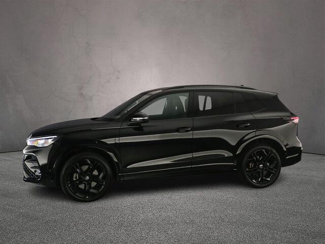 Volkswagen TIGUAN R-Line Business 1.5 TSI eHybrid 272pk DSG Automaat Trekhaak, Black Style, Adaptive cruise control, Navigatie, Achteruitrijcamera, LED koplampen