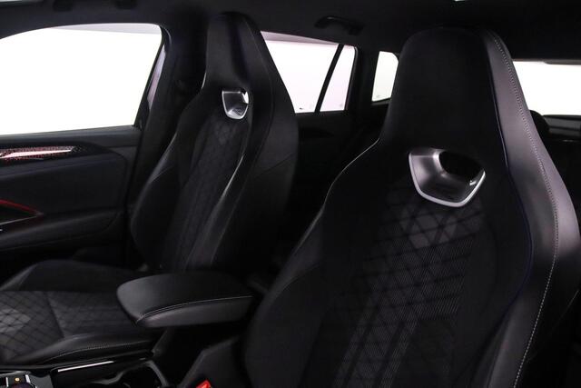 Volkswagen TIGUAN R-Line Business 1.5 TSI eHybrid 272pk DSG Automaat Trekhaak, Black Style, Adaptive cruise control, Navigatie, Achteruitrijcamera, LED koplampen