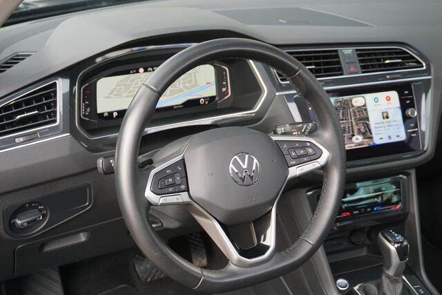 Volkswagen TIGUAN 1.5 TSI Life Business | PANO | trekhaak | leer