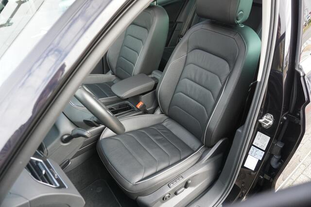 Volkswagen TIGUAN 1.5 TSI Life Business | PANO | trekhaak | leer
