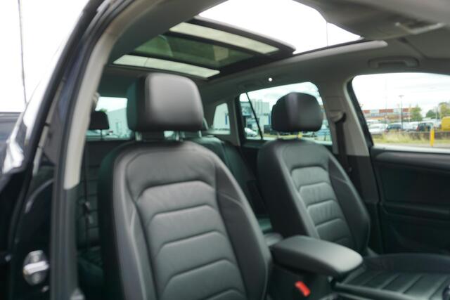 Volkswagen TIGUAN 1.5 TSI Life Business | PANO | trekhaak | leer