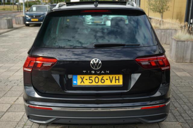 Volkswagen TIGUAN 1.5 TSI Life Business | PANO | trekhaak | leer